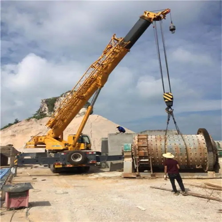 天全吊车的运输费用是否包含在租赁费用中